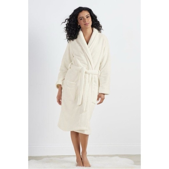Soft Surroundings Other - Soft Surroundings Plush Cream Amalia Wrap Robe - NWT